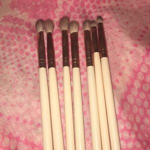 7 various eyeshadow brushes-lightly used & cleaned